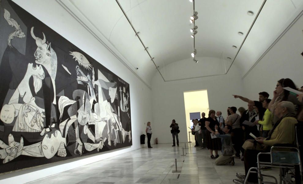 ¿Dónde se exhibe el Guernica?
